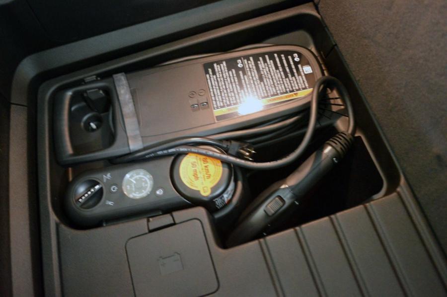  Chevrolet Volt 2013 года  (фото 9 из 82)